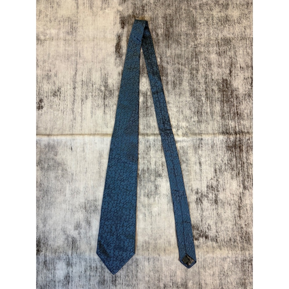 V2one Valentino Silk Tie Blue Black Crackle Pattern Made in Italy Designer - Picture 7 of 7